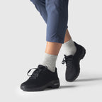Bequeme Damen Turnschuhe aus Stretchmaterial – Atmungsaktive Sneaker in Schwarz mit Rutschfester Sohle und Breiter Zehenbox 1